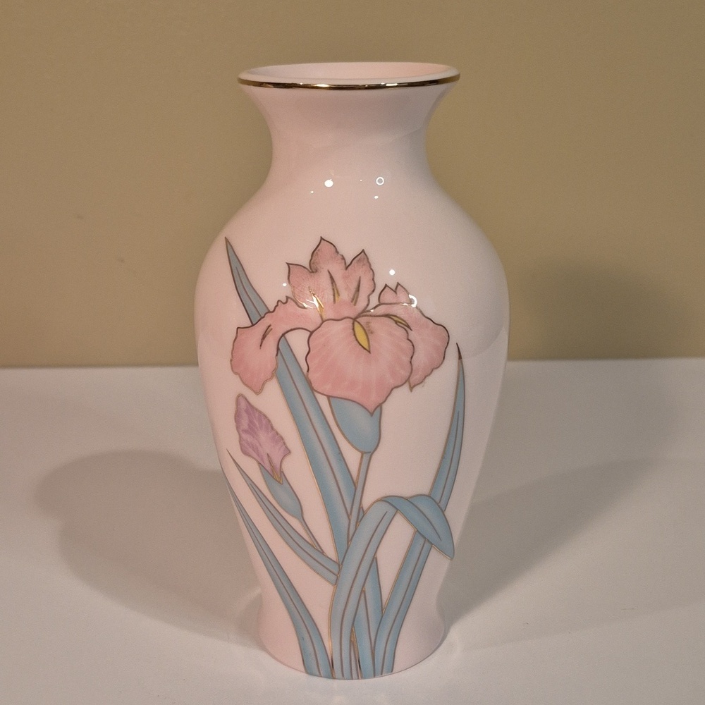 YAMA JI Vintage 80s Pink Floral Vase And Matching Lidded Ginger Jar Set - Picture 11 of 16
